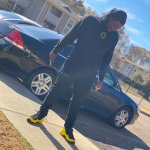 Meet your Posher, Cameron